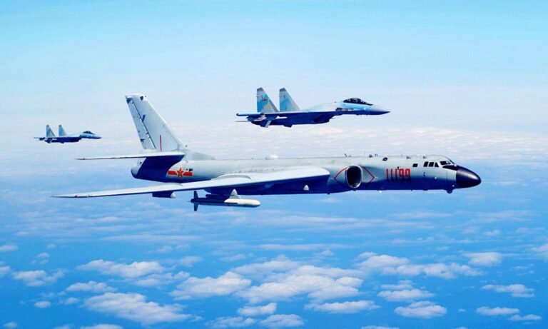 Diyaaradaha Dagaalka Shiinaha iyo Ruushka oo gudaha u galay hawada Koonfur Kuuriya oo Xulufo la ah Mareykanka.