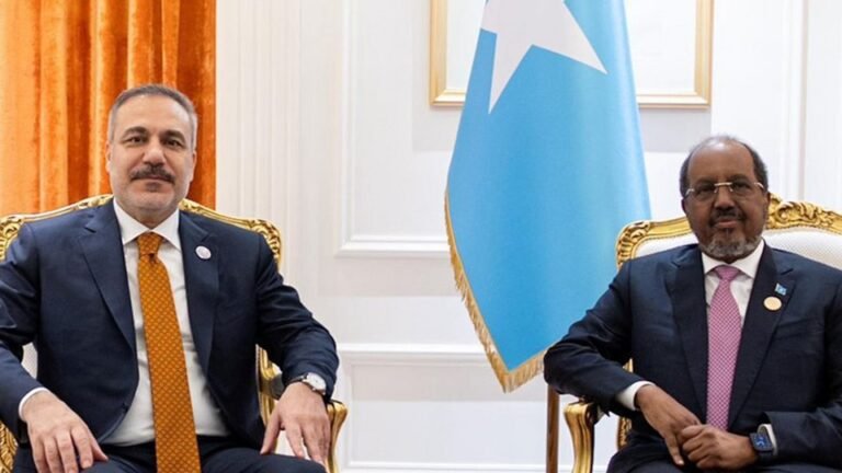 FM Hakan Fidan meets Somali President Mohamud in Doha