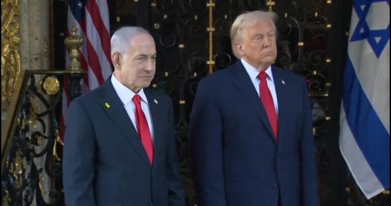Trump oo uu dhinac taagnaa Netanyahu ayaa hadda sheegay inuu taageersan yahay dagaal cusub ee ka dhan ah Iran.