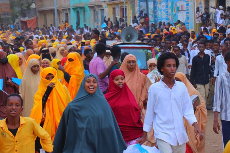 {DAAWO SAWIRADA}  Sida u dhacay Banaabaxii Baladweyne Manta.