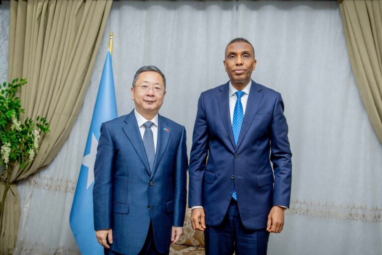 Maxeey ka wada Hadleen RW Xamsa iyo safiirka Shiinaha ee Soomaaliya.?