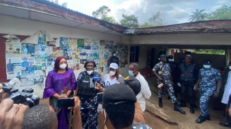 100 mayd oo laga helay ‘kawaanka lagula baxo xubnaha bani’aadaamka.