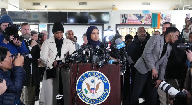 Ilhan Omar oo Qudbad jeedisay Ayaa sheegtay in Trump uu qabo xanuunka waallida xusuusta .