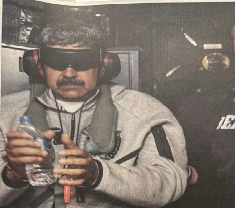 Sawirkii u danbeeyey ee Laga Soo qaaday Madaxweynihii Venezuela.