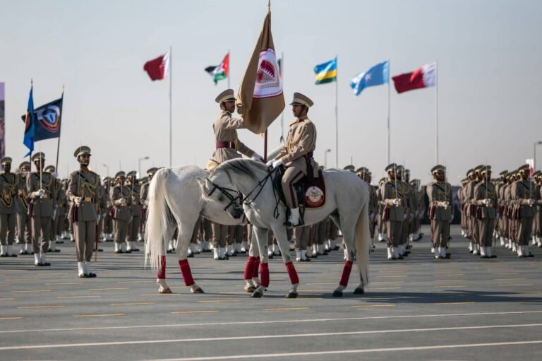 {DAAWO SAWIRADA} Wasiir Fiqi iyo Taliye Odawaa oo Si wada jir ah uga qeyb galay munaasabad ay ku qalin-jabinayeen saraakiil.