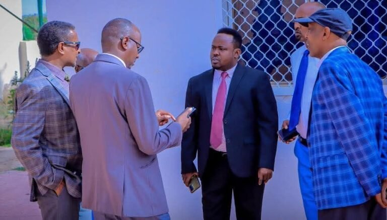 Kulan dhaxmaray Xildhibaanada Awdal iyo Wasiirka Arimaha Gudaha Somaliland oo Fashil ku dhamaaday