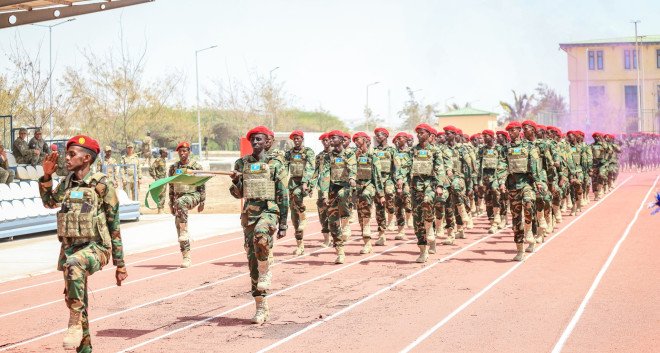 Ciidamo Cusub  Oo Tababar Logu Sooxiray  Dugsiga Tababarada Ciidamada ee TURKSOM.