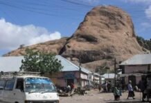 Maxay yahay Xiisada u dhaxaysa DG Koofur Galbeed & Maamulka Buurhakaba ?