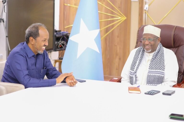 Madaxweyne Xasan Sheekh oo baaq u diray shacabka Soomaaliyeed.