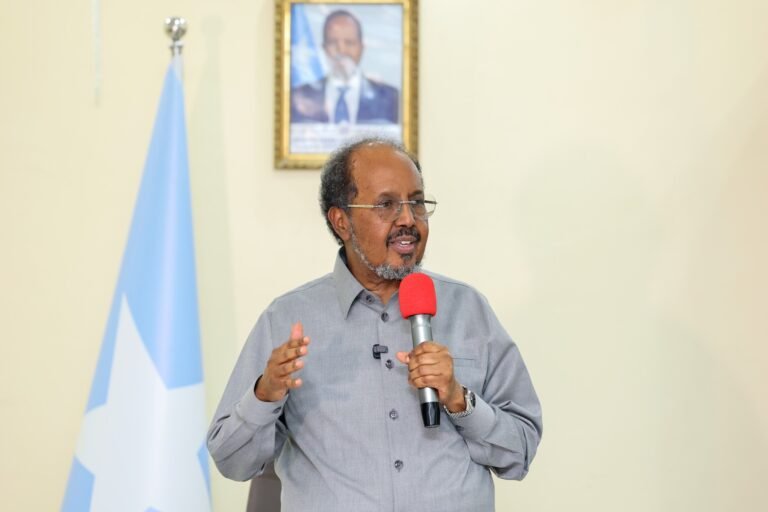 Madaxweyne Xasan oo Faray Hay’adda Dowladda in ay shaqada u weeciyaan Gurmadka dadka ay Saameysay Abaarta.