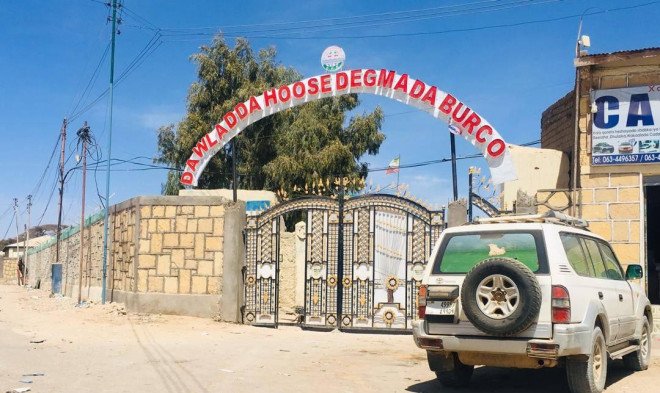 Masuuliyiin ka Tirsan Dowladda Hoose oo lootaxaabay sabdsiga  dhexe ee magaalada Burco .