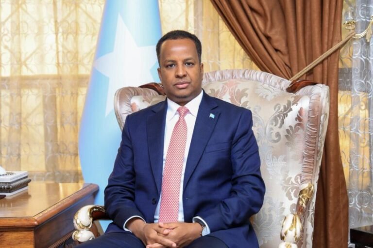Somali Foreign Minister Congratulates New Kuwaiti Counterpart; Pledges to Strengthen Bilateral Ties