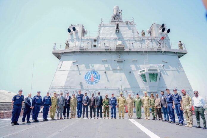 Turkiga oo maraakiib dagaal keenay Muqdisho.