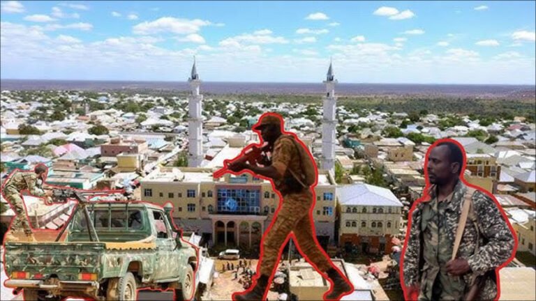 {DAAWO MUQAALKA)  Xiisada Baraawe iyo Ciidamada Dowlada oo Guud ahaan Magaalada la Wareegay.