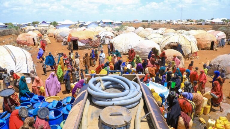 Xiisadda ka taagan Koofur Galbeed oo  Xiisadda sii daba-dheeraatay .