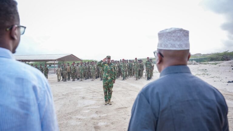 Ciidamada Xooga Dalka oo Lagu Amaanay sida ay ugu shaqeeyeen Shacabka Soomaaliyeed.