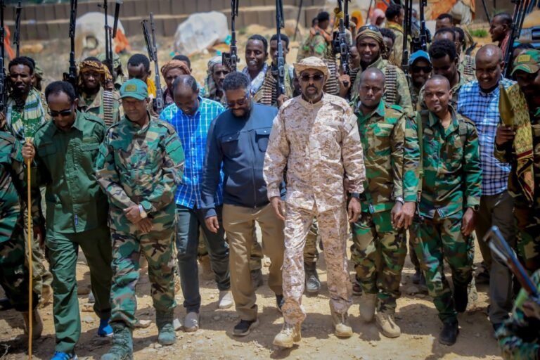 DFS oo qarka u saaran in ay la wareegto Magaalada Baydhabo.