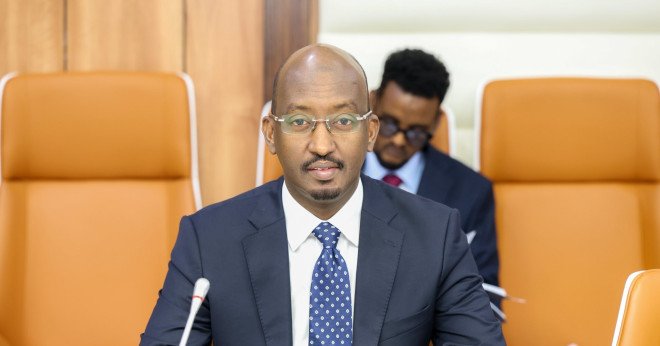 Soomaaliya oo sheegtay in  Shiinaha uu kakaluumaysan  xeebaha Soomaaliya.