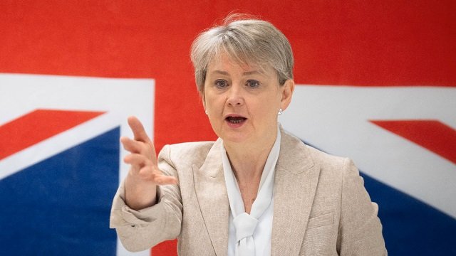 UK oo digniin culus u dirtay Dowladda iiraan.